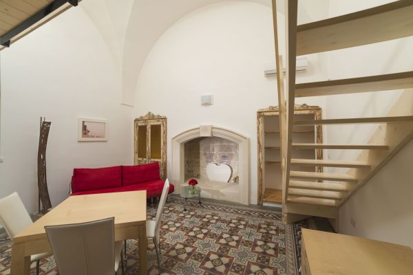 Carlo V-Palazzo Storico Relais (Gallipoli)